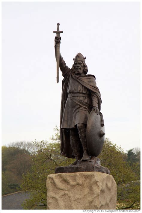 Statue Of King Alfred The Broadway Photo Id 17588 Winchest