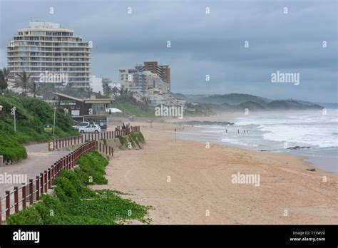 Overcast Weather Beach And Promenade View Umhlanga Rocks Durban Hi Res
