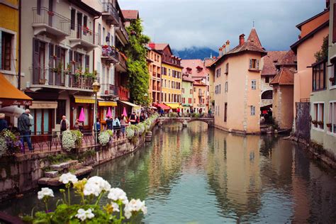 15 Most Beautiful And Charming Small Towns In France Annecy France