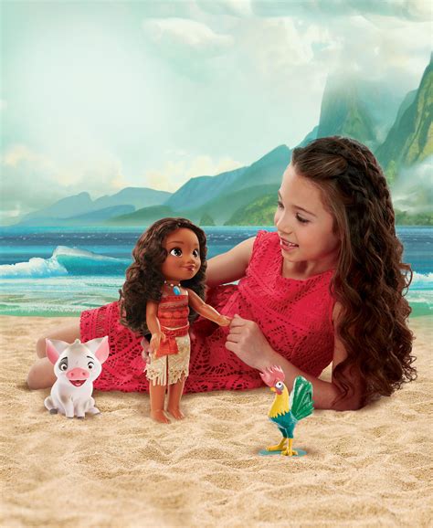 Moana Disney S Singing Moana Adventure Doll With Friends Dolls Amazon Canada