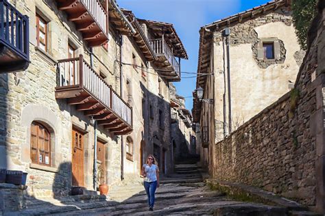 Rupit Spain Visiting A 1000 Year Old Medieval Spanish Village