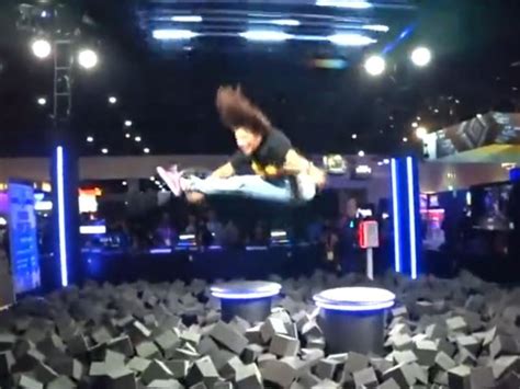 Twitchcon Adriana Chechik Breaks Her Back Jumping Into Foam Pit News