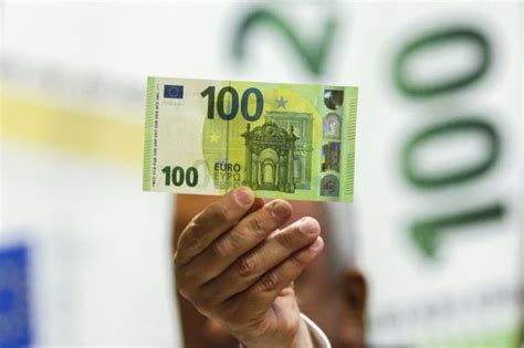 Novas Notas De 100 E 200 Euros Começam A Circular Em Maio Ainda Não