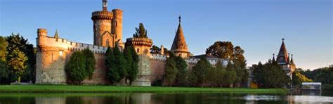 Mit lehet a környéken csinálni? Ausztria | Baden Laxenburg Kastély | 1 Napos Utazás Alsó ...