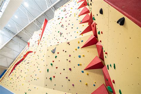 Možnost využít lektora na lezeckou stěnu - Sportovní hala