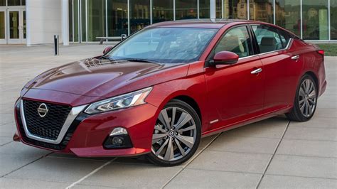 2022 Nissan Altima Preview Pricing Release Date