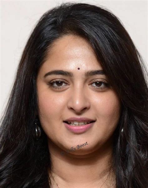 telugu actress anushka shetty hot oily face closeup gallery cinehub