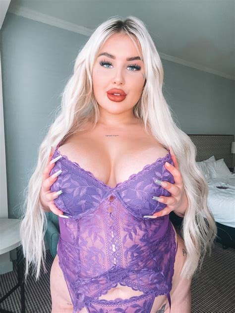 cum see what i look like without this on😈 r aussieonlyfansly