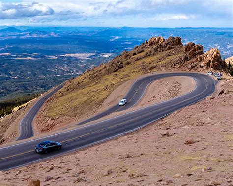 Driving Up Pikes Peak Colorado What To Do On Americas Mountain