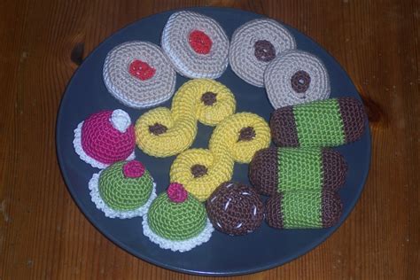 Johannas handarbetsblogg: Mönster på virkade kakor