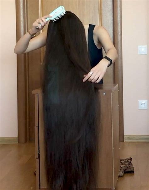 Video Alinas Silk And Covering Realrapunzels Sexy Long Hair
