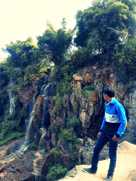 Berenang dan bermain pasir di pantai batu belig kerobokan. CURUG BATU TEMPLEK PASIR IMPUN, BANDUNG TIMUR ~ R.J ...