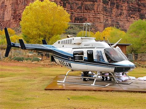 Airwest Helicopter N85aw In The Rain At Supai Village Gra Flickr