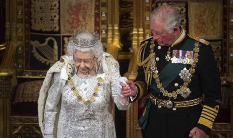 Sosia Reginei Elisabeta A Ii A își Pierde Slujba După 34 De Ani în