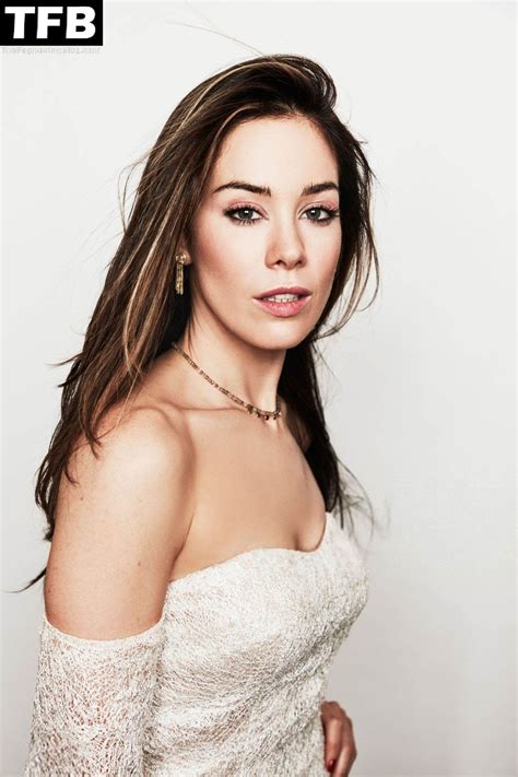 Roxanne Mckee Nude Photos For Free Sexy Youtubers