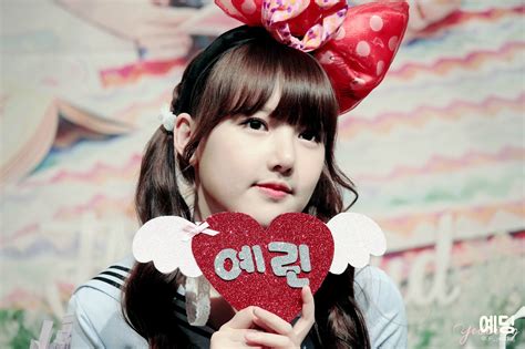 Gfriend K Pop Musician Yuju Yerin Eunha Sowon South Korea Umji Women