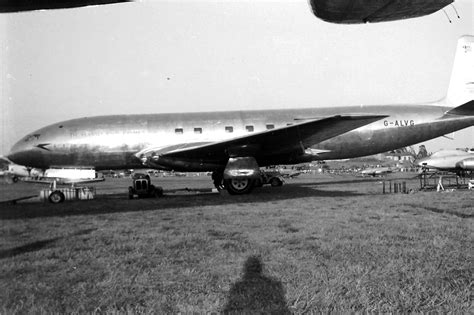 De Havilland Comet Worlds First Passenger Jet Travel Radar