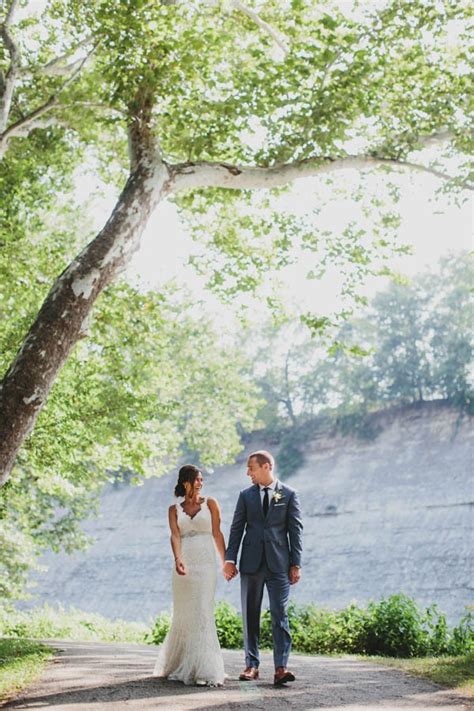 this vintage inspired cleveland wedding is all the pretty you need to see today junebug weddings