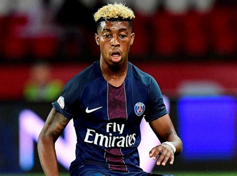 Psg defender kimpembe told reporters when asked if a switch to paris has been discussed: PSG: Presnel Kimpembe a enfin prolongé