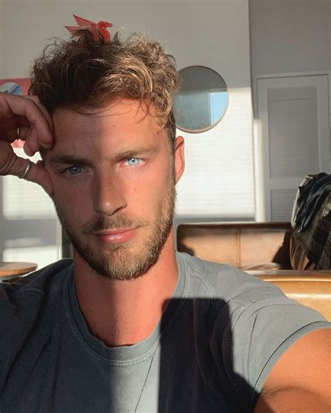 Christian Hogue On Instagram Awkward Tan Lines Hombres Rubios Hombres De Ojos Azules