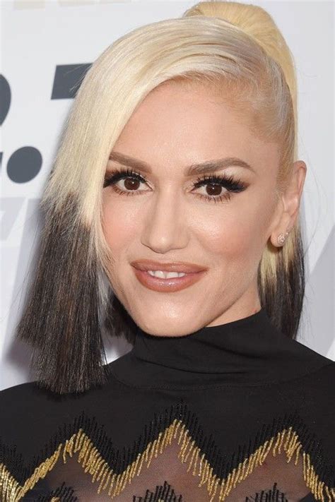 Gwen Stefani S Hairstyles And Hair Colors Steal Her Style Gwen Stefani Hair Gwen Stefani