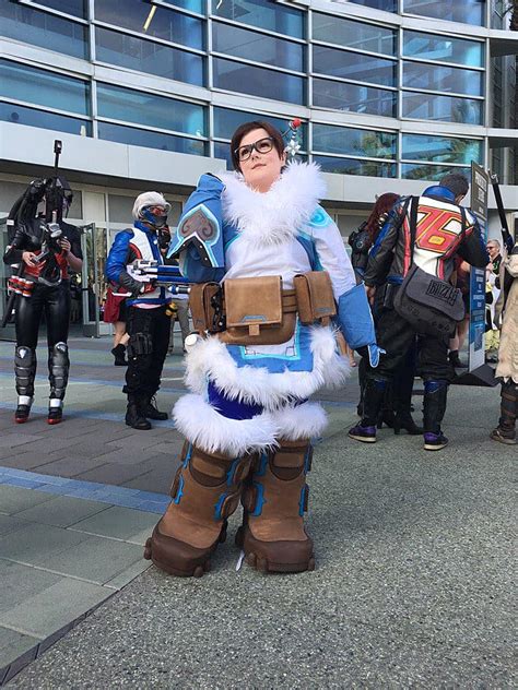 The 10 Best Overwatch Cosplays From Blizzcon 2016 Slide 2 Overwatch