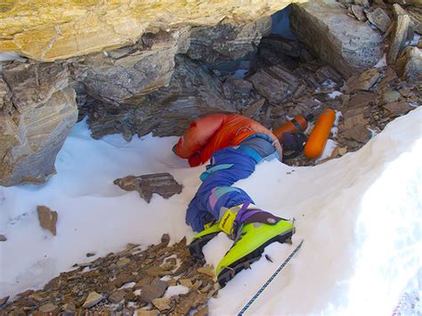 * the morbidity of seeing hundreds of bodies along one's ascent up mount everest is only trumped by the fascination of the levels of preservation of many of the bodies. Mt Everest Dead Bodies Are Used As Landmarks, Here's Why