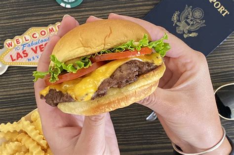 Shake Shack Opens At Mccarran International Airport Las Eater Vegas