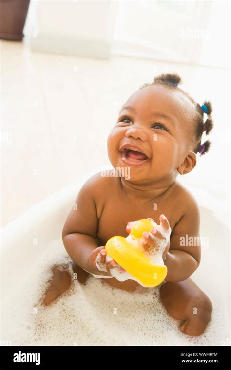 Baby Bath African American Hi Res Stock Photography And Images Alamy