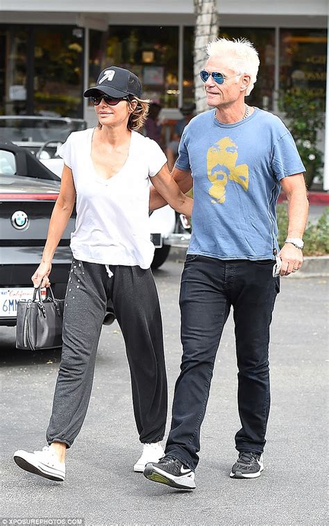 Lisa Rinna Enjoys Cuddly Walk With Husband Harry Hamlin In La Daily