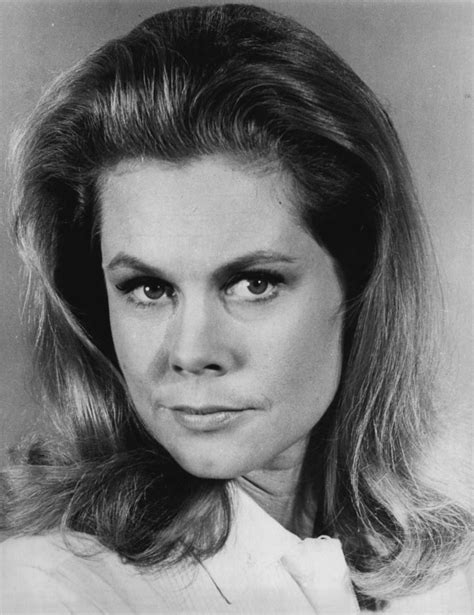 file bewitched elizabeth montgomery 1968 wikimedia commons