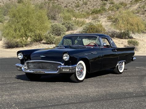 1957 Ford Thunderbird Classic Promenade