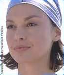 Ashley judd, tommy lee jones, benjamin weir, bruce greenwood. Ashley Judd, giovane stella americana, ritratto, profile ...
