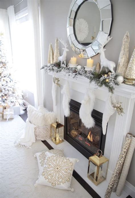 Elegant Gold And White Christmas Living Room Decor Ideas Setting For Four