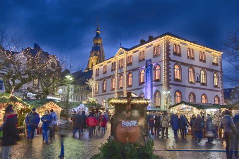 The #1 best value of 13 places to stay in st. Weihnachtsmarkt St.Wendel Foto & Bild | abendstimmung, dom ...