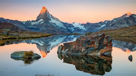 Stellisee Reflected The Matterhorn Backiee