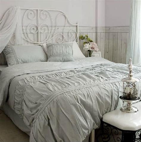 The comforter is available in full/queen and king/california king sizes, while the sham comes in standard, euro, or king sizes, and the set is. Vintage 100% Cotton Solid Color White Grey Ruffled ...