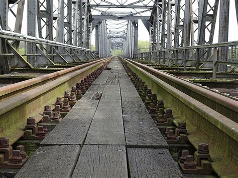 Hd Wallpaper Bridge Railway Bridge Architecture Perspective