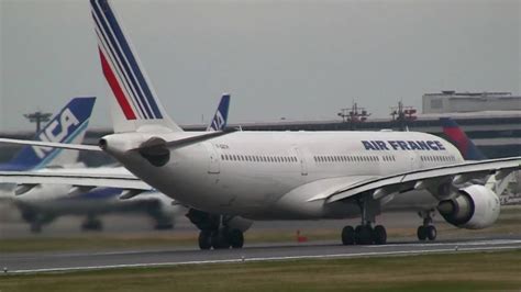 Air France Airbus A330 200 Take Off At Narita Rw16r Youtube
