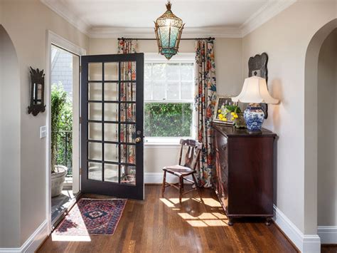 10 Tips For Creating A Welcoming Entryway