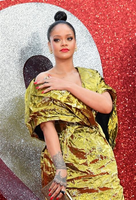 Rihanna Dessous Spektakel Dieser Busen Hammer Versext Instagram Newsde