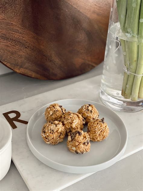 No Bake Peanut Butter Oatmeal Energy Balls Recipe The Gr Guide