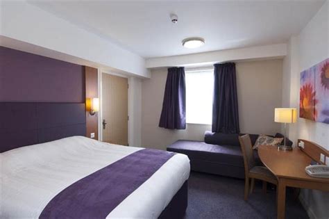 Location was perfect, it was close to a lot of attractions. Premier Inn Victoria London - Compare Deals