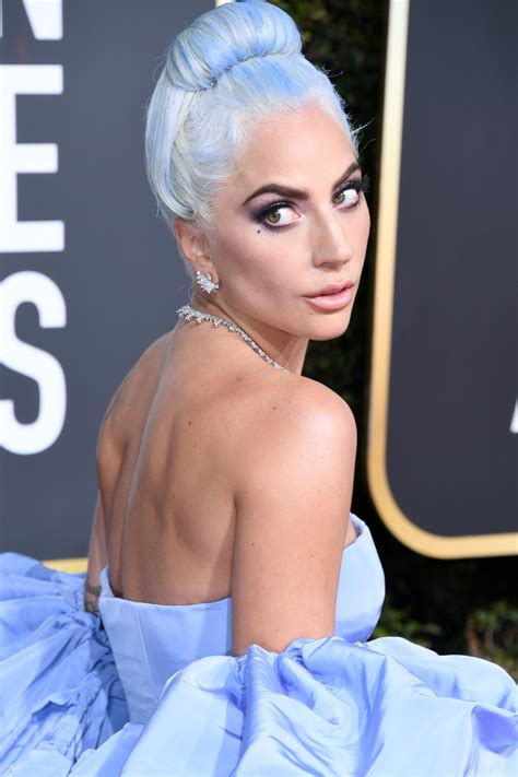 Hablemos Sobre El Pelo Azul De Lady Gaga En Los Golden Globes
