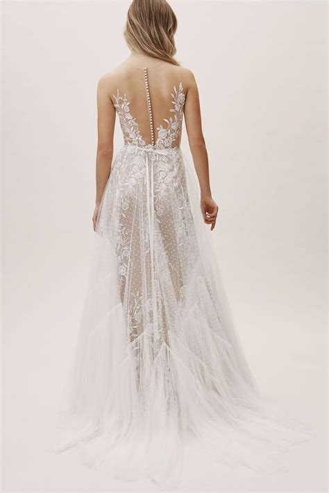 30 Most Incredible Lace Wedding Dresses Around Tulle Godets Create A