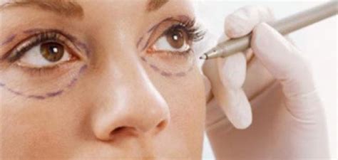 قرأت عن عمليات التجميل وأحكامها، وما اتفق عليه هو أن عمليات التجميل لإزالة تشوه أو عيب جائزة، وعمليات التجميل للزيادة في الحسن هي المقصودة في حديث الرسول صلى الله عليه وسلم: عمليات التجميل وأضرارها - موضوع