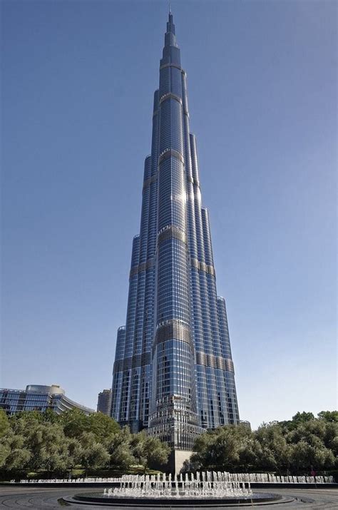 Of course, you can't leave out how the materials and man hours measure up. Burj Khalifa i Dubai - Fakta, Biljetter och information ...