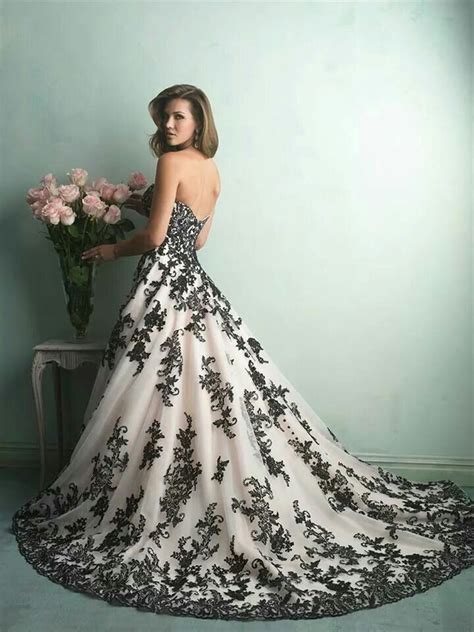 Wow 0o Dont Know About A Wedding Dress Because Of The Black But It