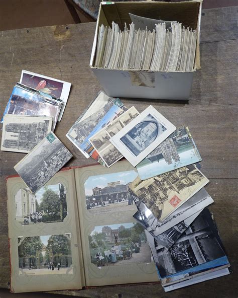 Collection Cartes Postales Modernesanciennes Album Sur Paris Et Vrac