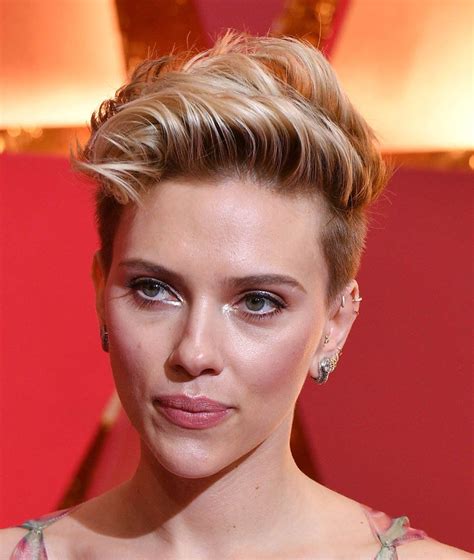 Scarlett Johansson Was Laineys Worst Dressed At The 2017 Popular